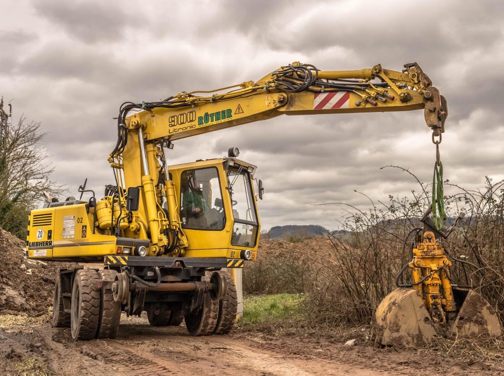 excavator-1212472_1920